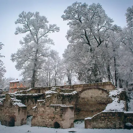 Villa харизма Hisarya