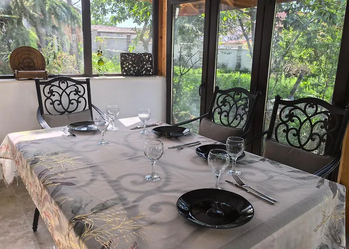 харизма Villa *